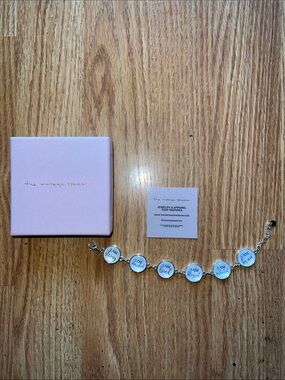 Silver 'I AM' bracelet
